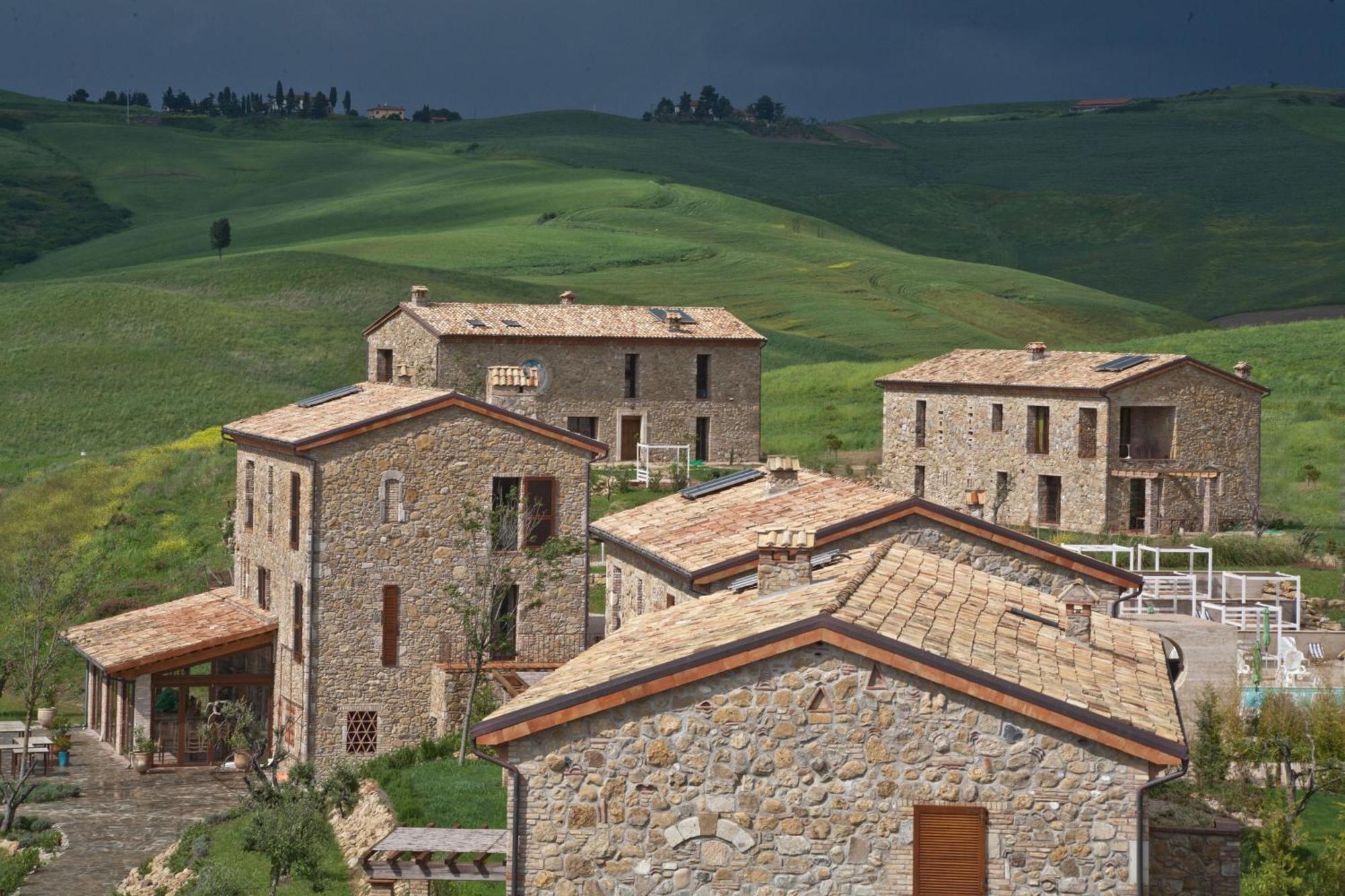 Tuscany Forever Famiglia Apartments Volterra Exterior photo